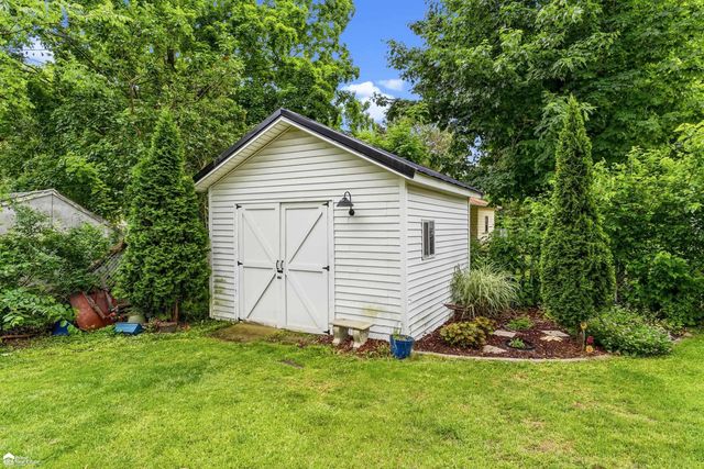 2495 W Wilson Road, Vienna Twp, MI 48420