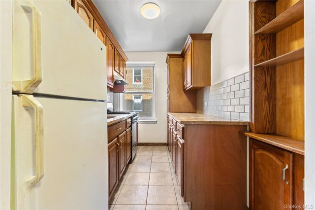 141-21 78th Rd Road 1B, Kew Garden Hills, NY 11367