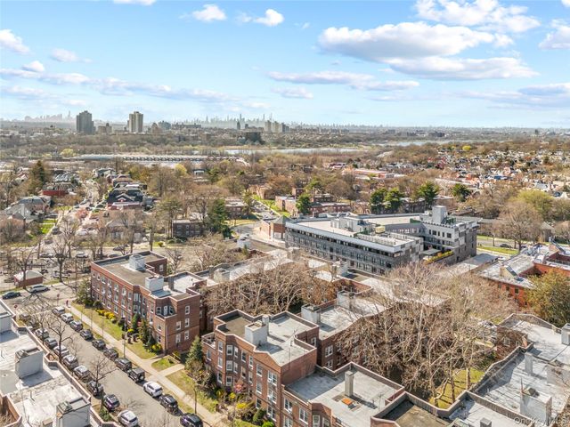 141-21 78th Rd Road 1B, Kew Garden Hills, NY 11367