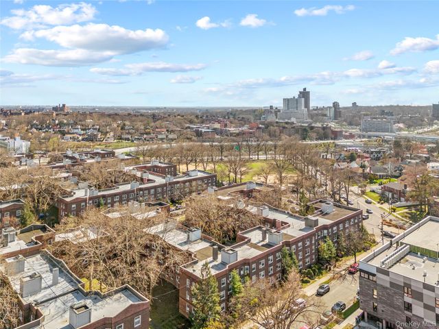 141-21 78th Rd Road 1B, Kew Garden Hills, NY 11367