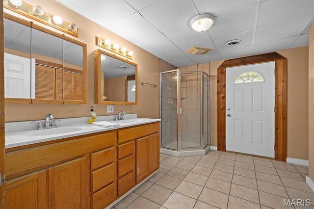 3732 Ridge View Road, Edwardsville, IL 62025