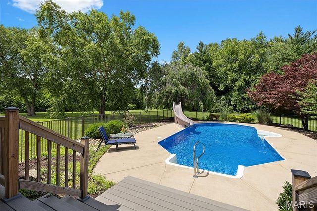 3732 Ridge View Road, Edwardsville, IL 62025