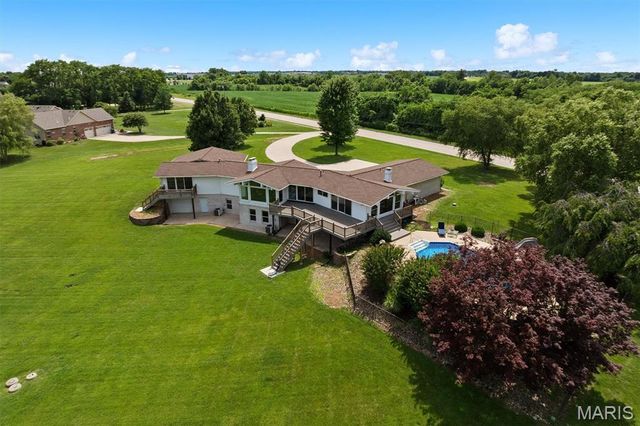 3732 Ridge View Road, Edwardsville, IL 62025