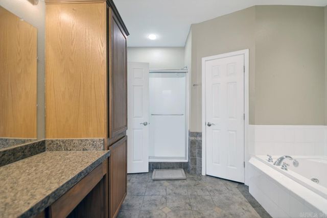 9749 Springhill Farms Drive, Alexander, AR 72002