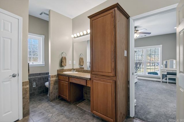 9749 Springhill Farms Drive, Alexander, AR 72002