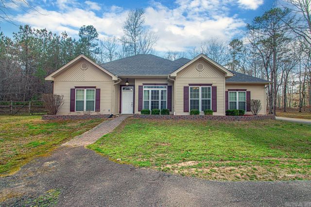 9749 Springhill Farms Drive, Alexander, AR 72002