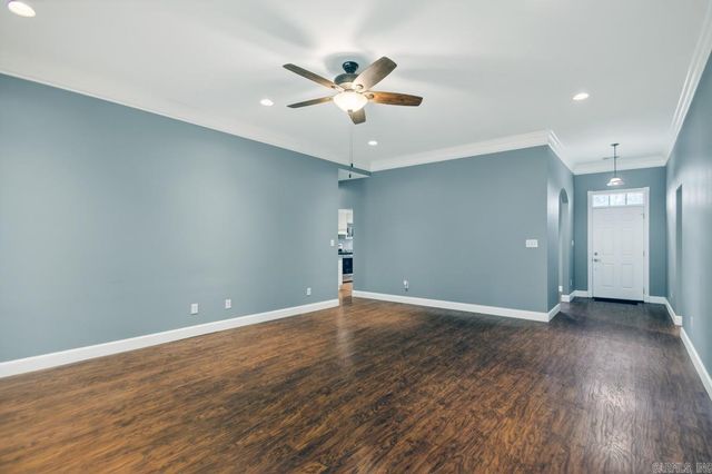 9749 Springhill Farms Drive, Alexander, AR 72002