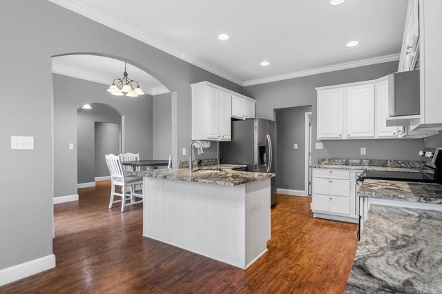 9749 Springhill Farms Drive, Alexander, AR 72002