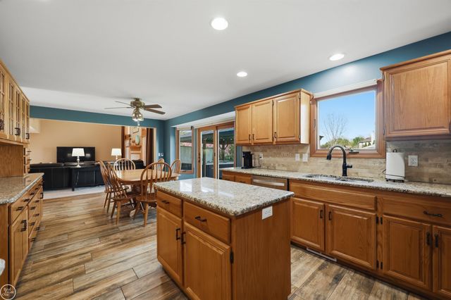 55521 Placid Drive, Macomb, MI 48042