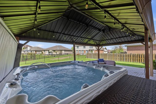 55521 Placid Drive, Macomb, MI 48042