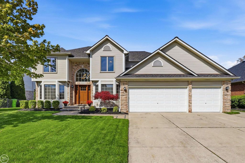 55521 Placid Drive, Macomb, MI 48042