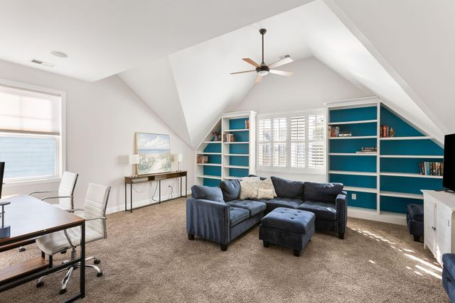 1508 Keshi Pearl Drive, Mount Pleasant, SC 29466