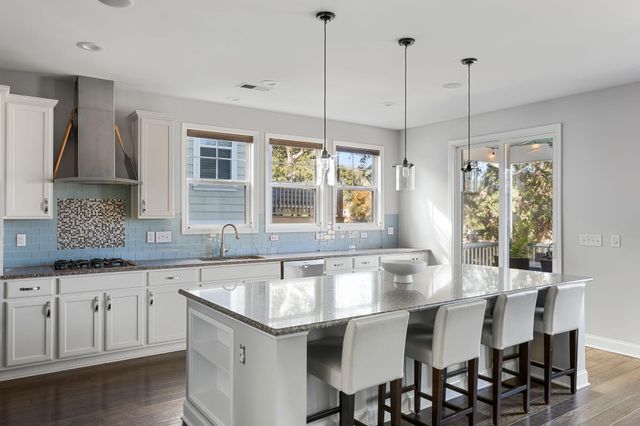 1508 Keshi Pearl Drive, Mount Pleasant, SC 29466