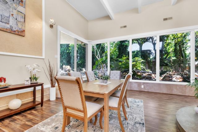 1160 Silver Lake Dr, Sacramento, CA 95831
