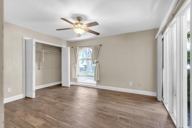 1160 Silver Lake Dr, Sacramento, CA 95831