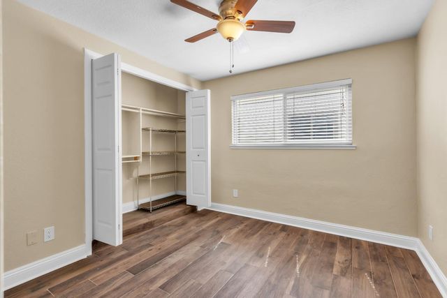 1160 Silver Lake Dr, Sacramento, CA 95831