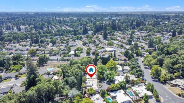 1160 Silver Lake Dr, Sacramento, CA 95831