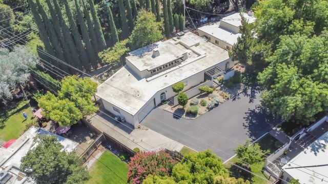 1160 Silver Lake Dr, Sacramento, CA 95831