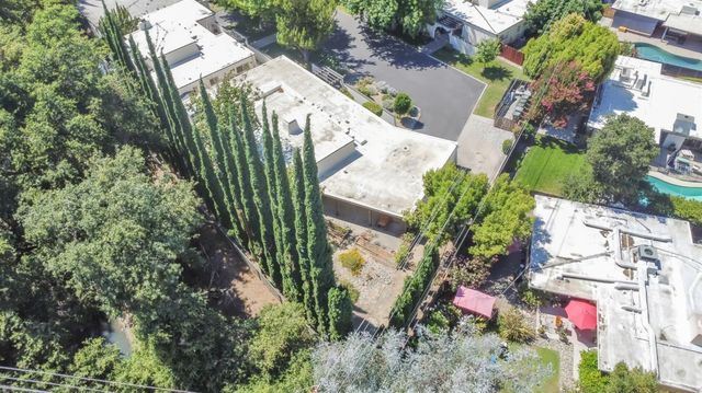 1160 Silver Lake Dr, Sacramento, CA 95831