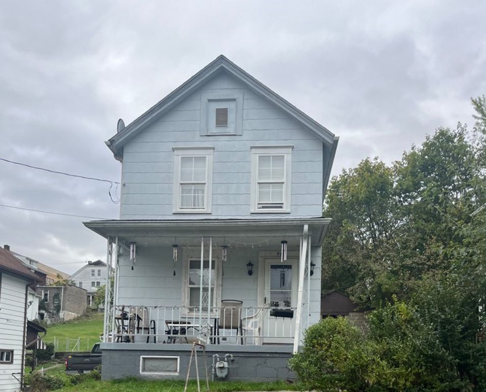 928 Locust Avenue, Monessen, PA 15062