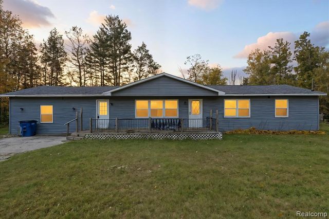 1099 Meadow Road, Tawas City, MI 48763