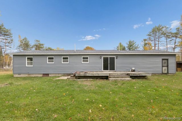 1099 Meadow Road, Tawas City, MI 48763
