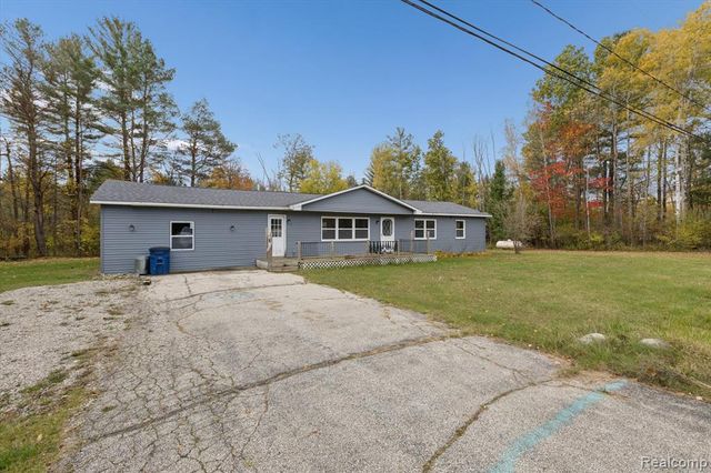 1099 Meadow Road, Tawas City, MI 48763