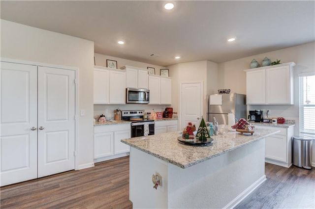 802 Robbie Lane, Monroe, GA 30655