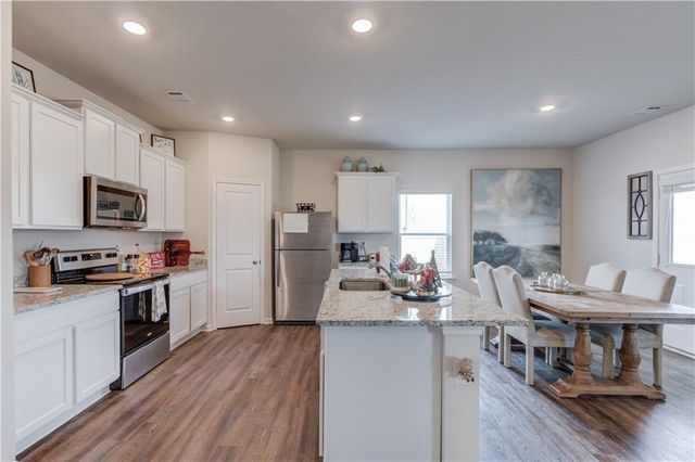 802 Robbie Lane, Monroe, GA 30655