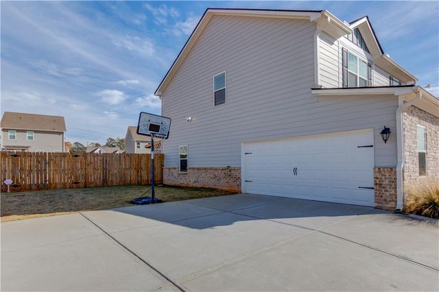 802 Robbie Lane, Monroe, GA 30655