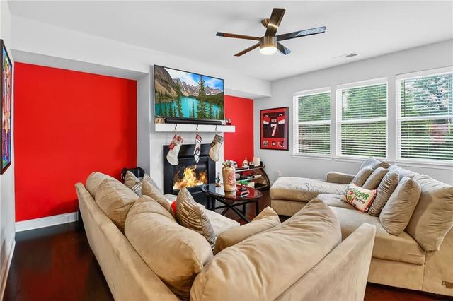 2561 Burnell SW Lane, Marietta, GA 30060