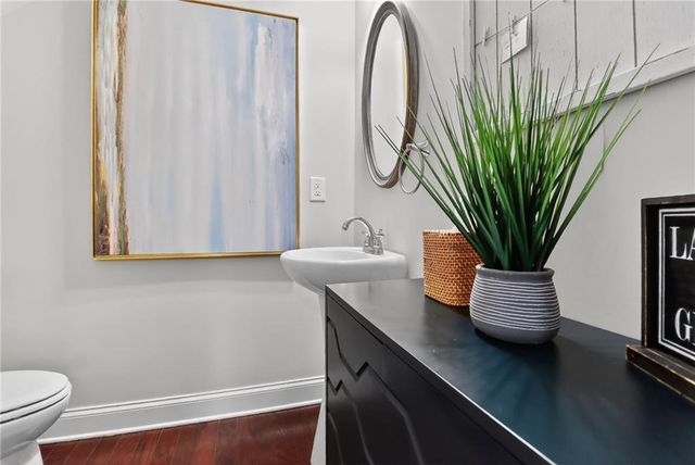 2561 Burnell SW Lane, Marietta, GA 30060