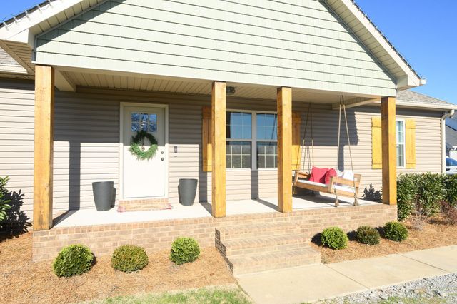 720 Armstrong Rd, Castalian Springs, TN 37031