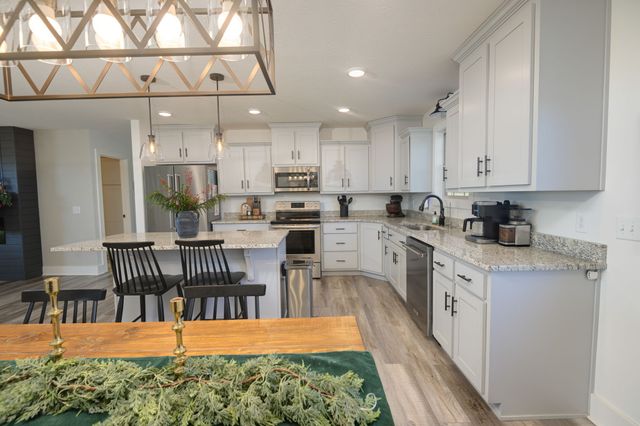 720 Armstrong Rd, Castalian Springs, TN 37031