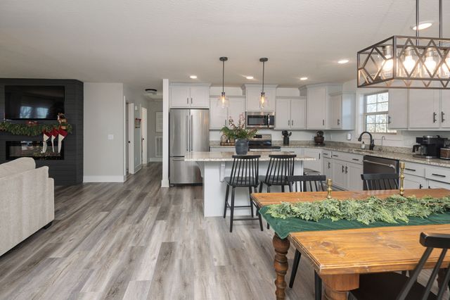 720 Armstrong Rd, Castalian Springs, TN 37031