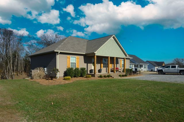 720 Armstrong Rd, Castalian Springs, TN 37031