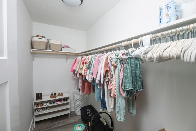 720 Armstrong Rd, Castalian Springs, TN 37031