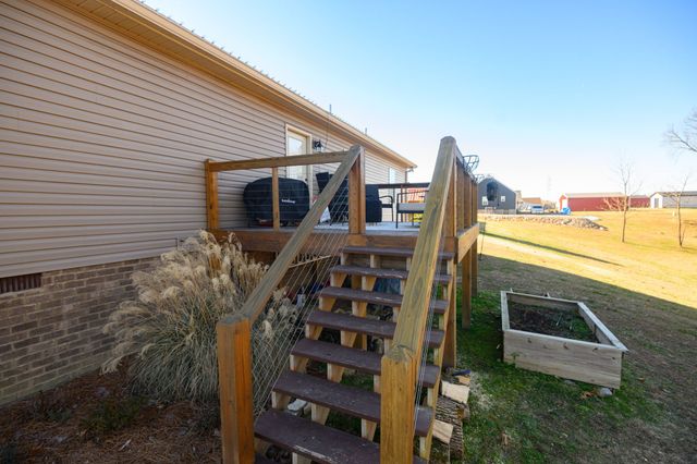 720 Armstrong Rd, Castalian Springs, TN 37031