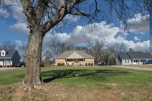720 Armstrong Rd, Castalian Springs, TN 37031