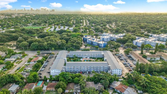 15610 NE 6th Avenue 37b, Miami, FL 33162