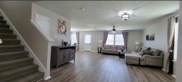 6908 Campina XING, Del Valle, TX 78617