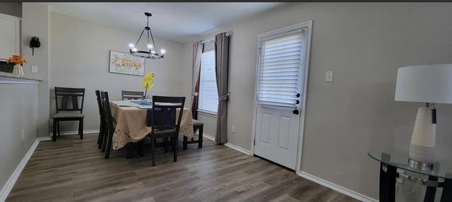 6908 Campina XING, Del Valle, TX 78617