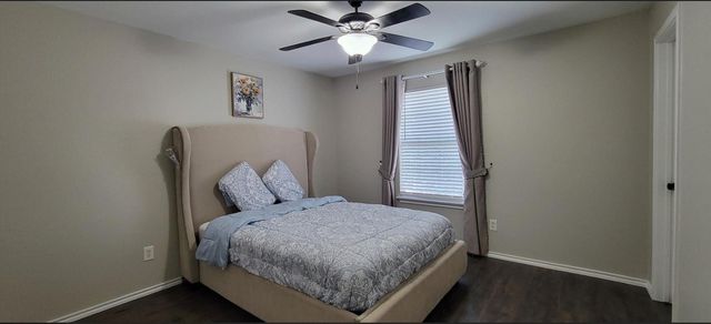 6908 Campina XING, Del Valle, TX 78617
