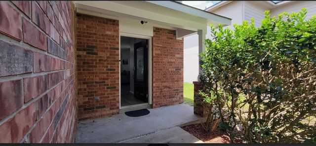 6908 Campina XING, Del Valle, TX 78617
