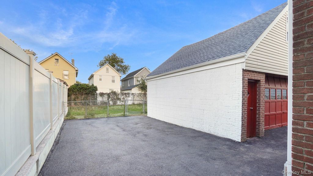 124-23 135th Place, South Ozone Park, NY 11420 — photo 4