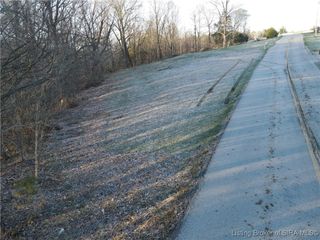 22106 Daisy Hill Road, Borden, IN 47106