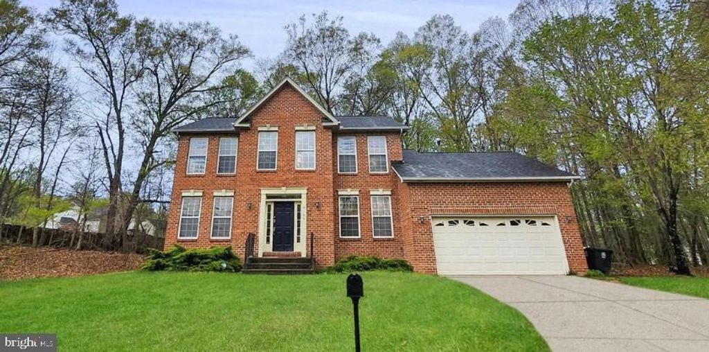 9106 HELMSLEY DR, Clinton, MD 20735