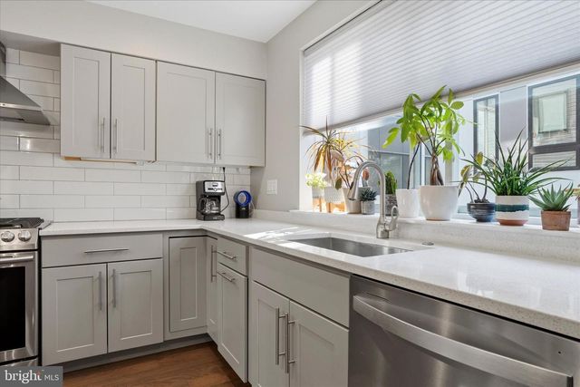 1726 N HANCOCK ST, Philadelphia, PA 19122