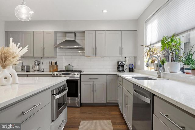 1726 N HANCOCK ST, Philadelphia, PA 19122