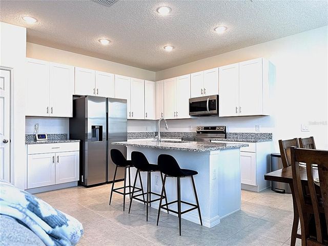 764 RICHMOND ESTATE AVENUE, Haines City, FL 33844